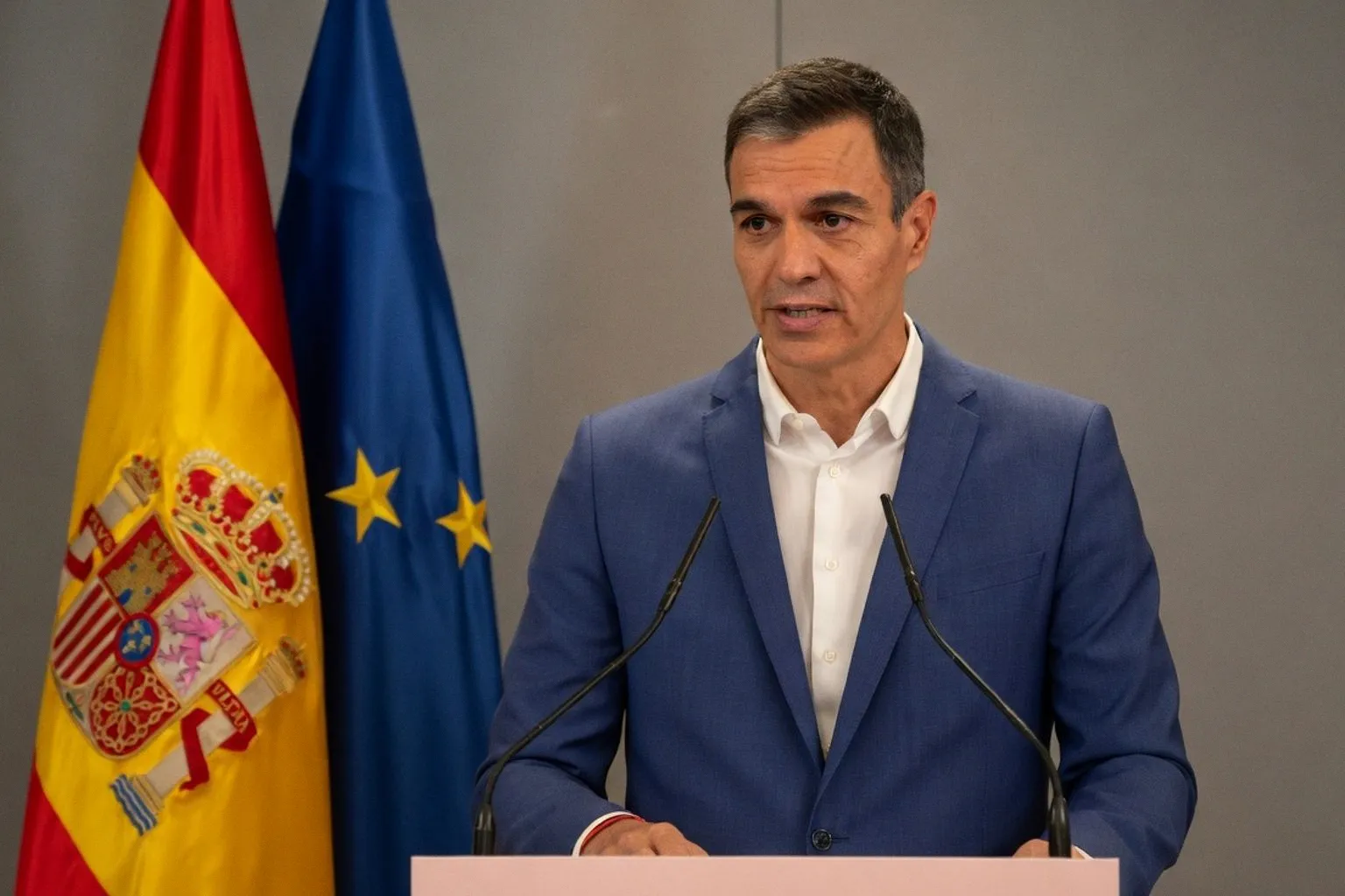 Pedro Sánchez blinda la sanidad pública frente a los intentos de privatización